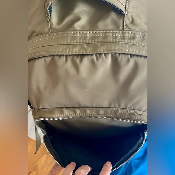 Zara olive green nylon laptop commuter backpack EUC - Picture 6 of 9